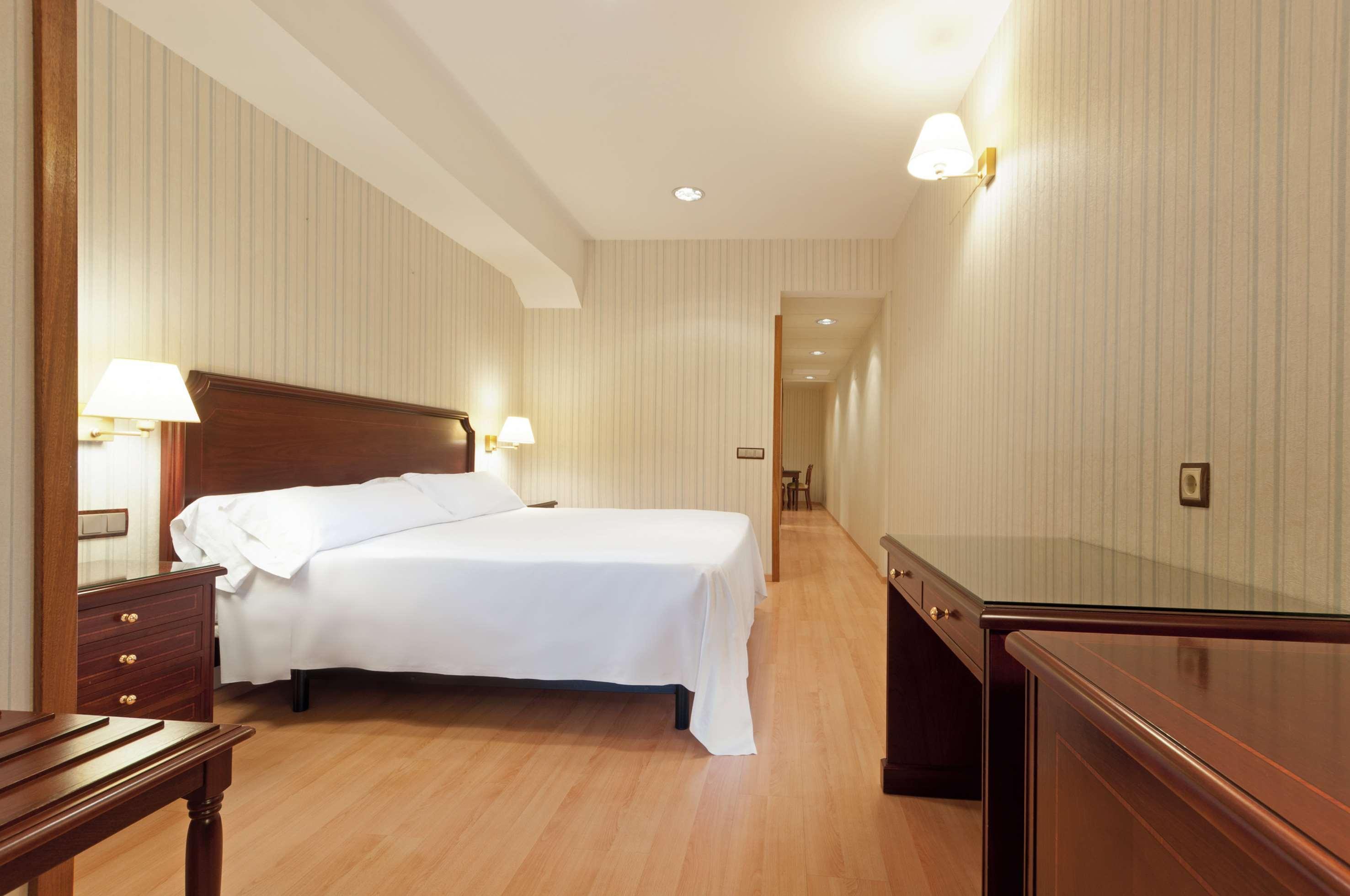 Hotel Madrid Leganes Affiliated By Melia Exterior foto