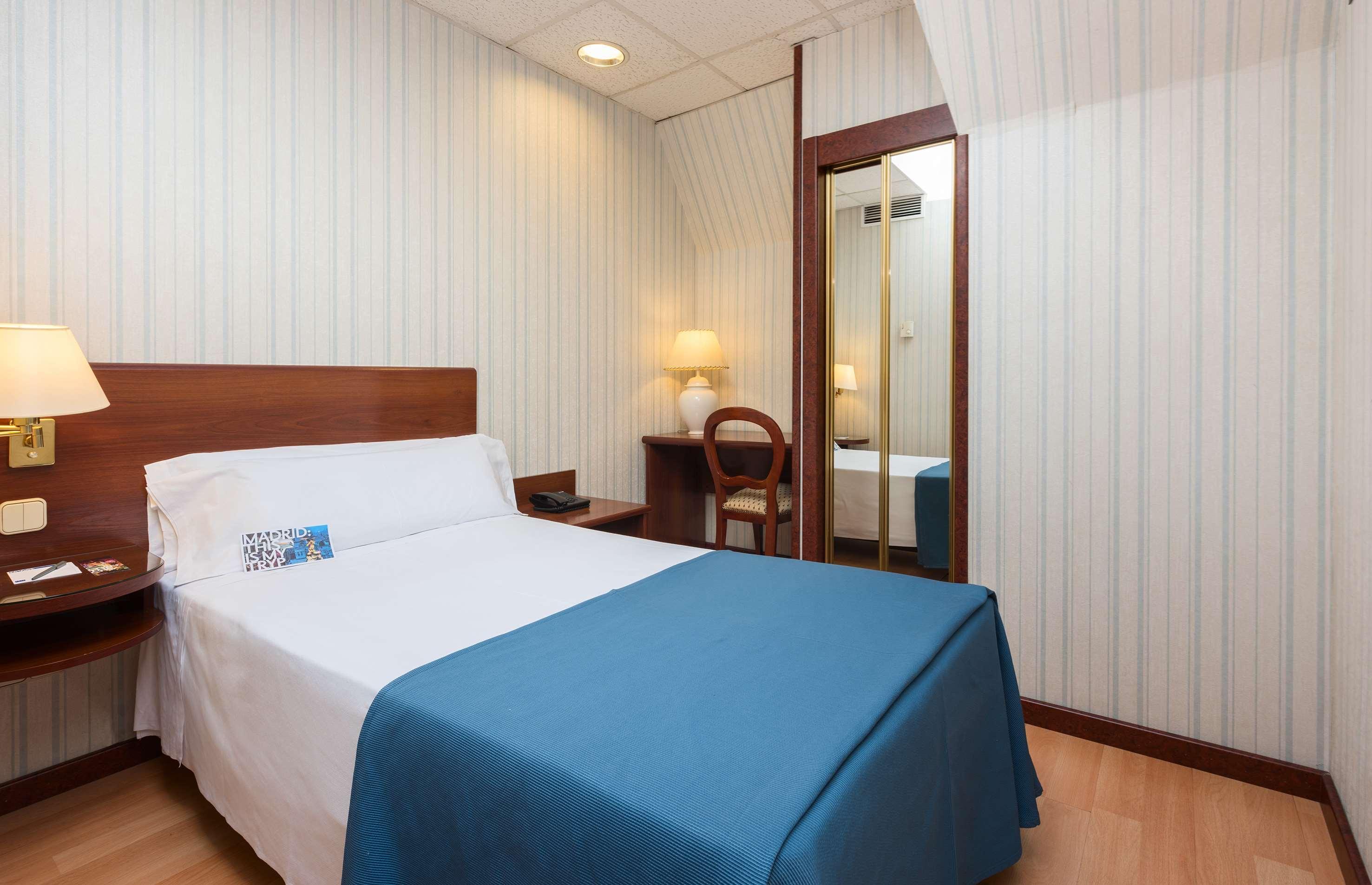 Hotel Madrid Leganes Affiliated By Melia Exterior foto