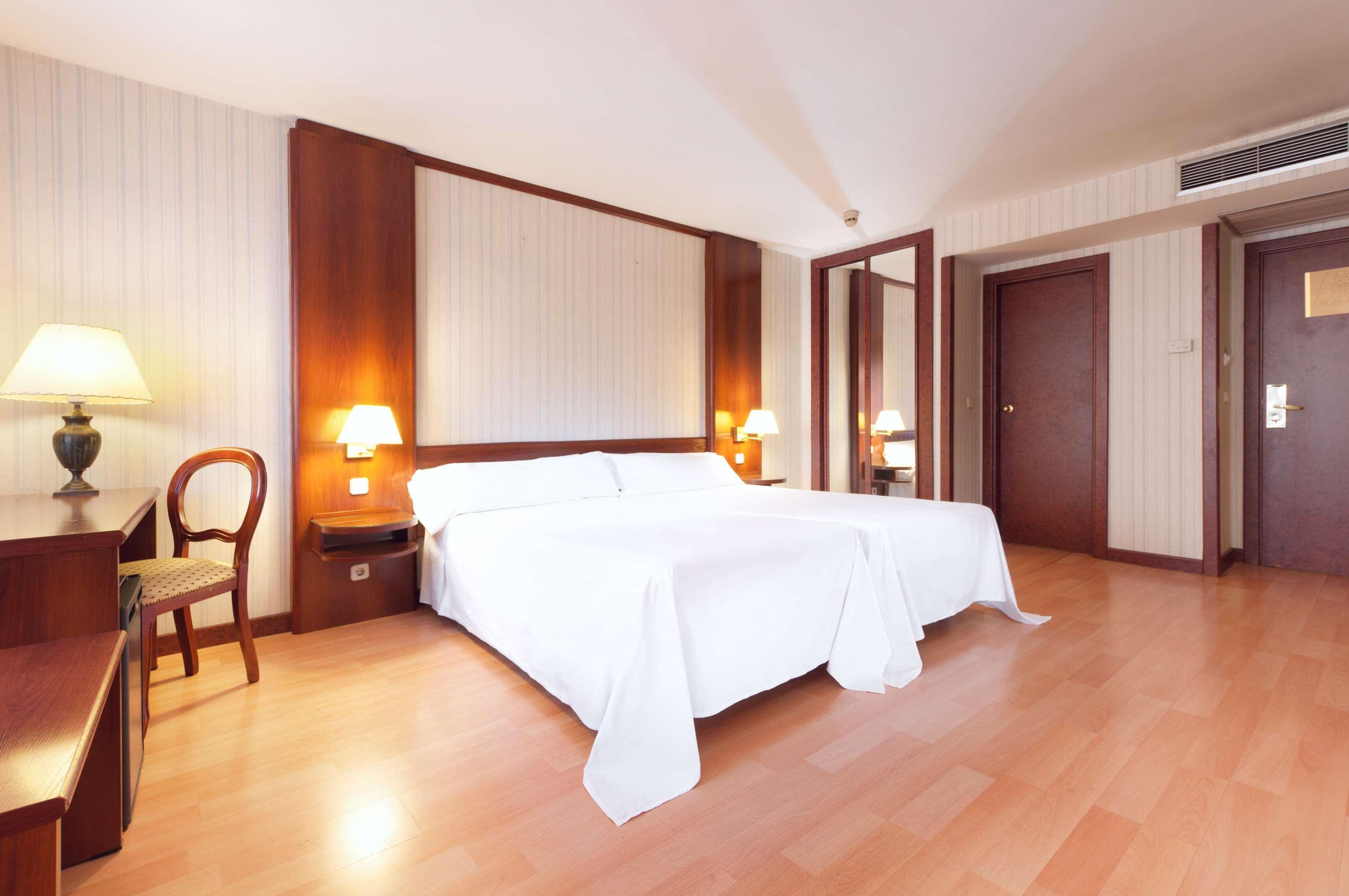 Hotel Madrid Leganes Affiliated By Melia Zimmer foto