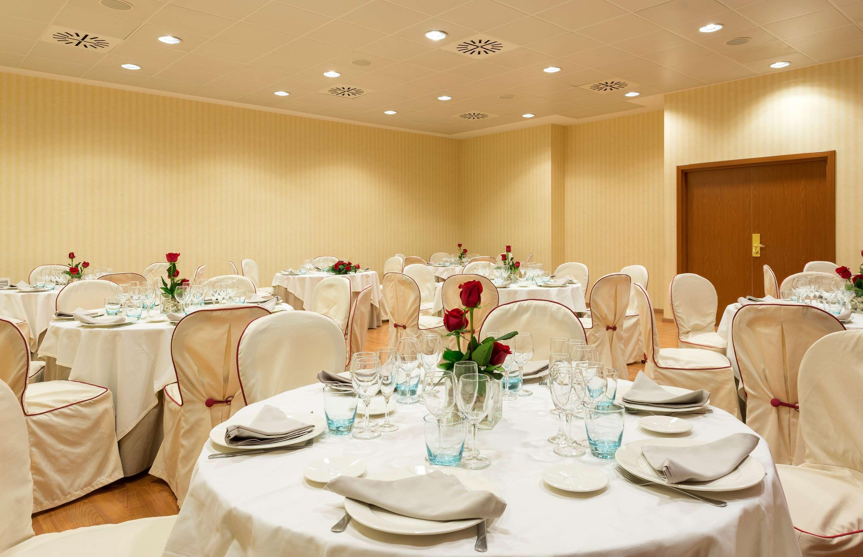 Hotel Madrid Leganes Affiliated By Melia Exterior foto