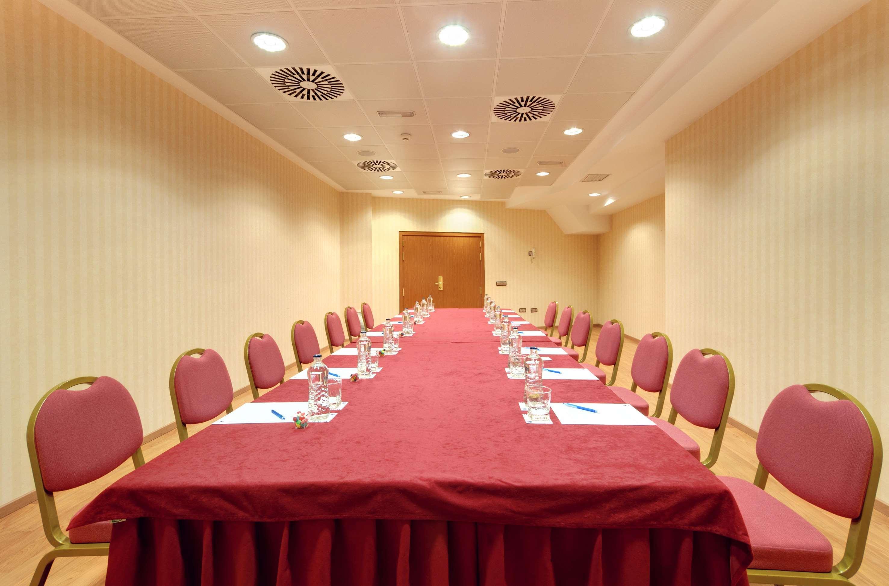 Hotel Madrid Leganes Affiliated By Melia Exterior foto