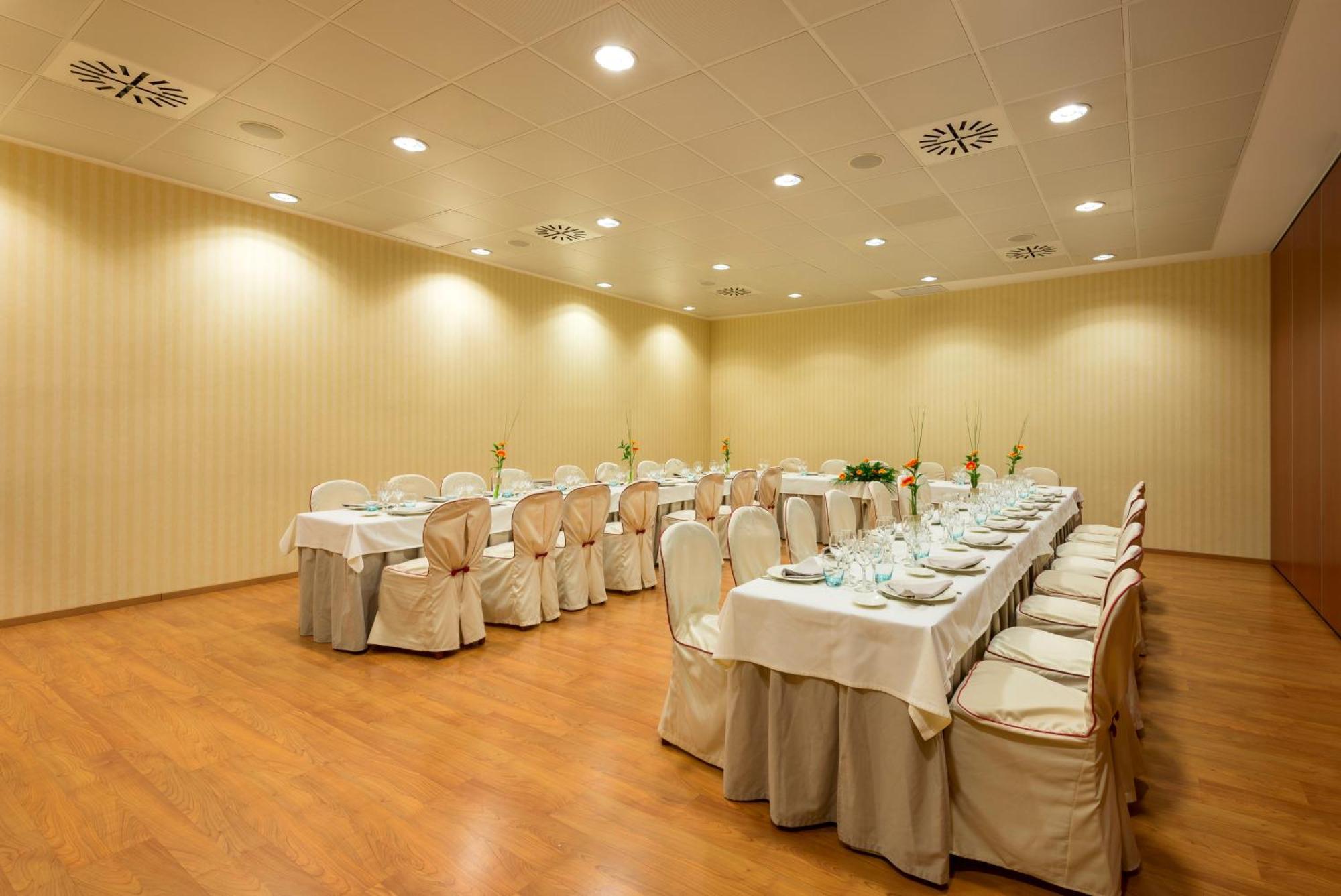 Hotel Madrid Leganes Affiliated By Melia Exterior foto