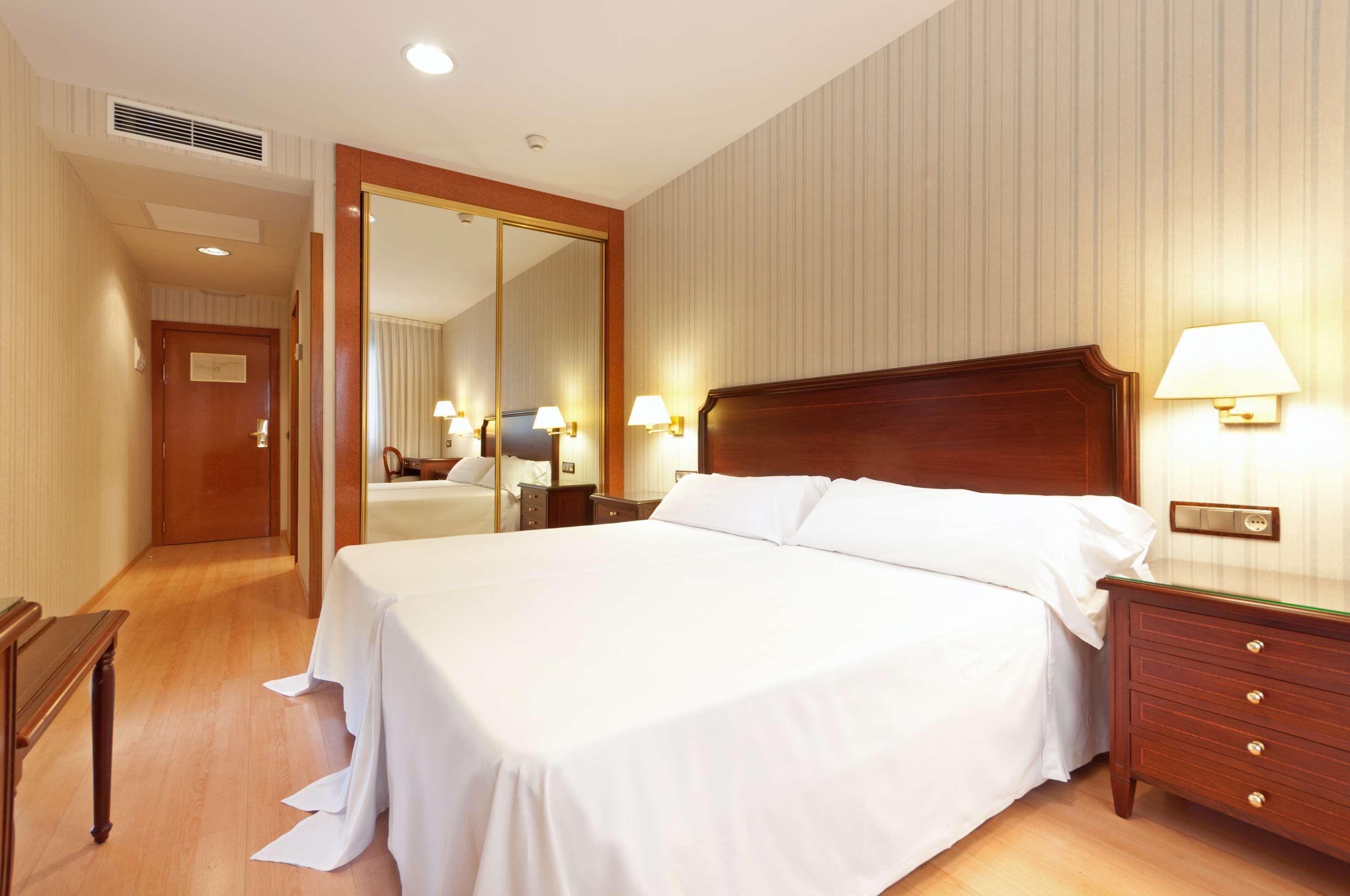 Hotel Madrid Leganes Affiliated By Melia Exterior foto